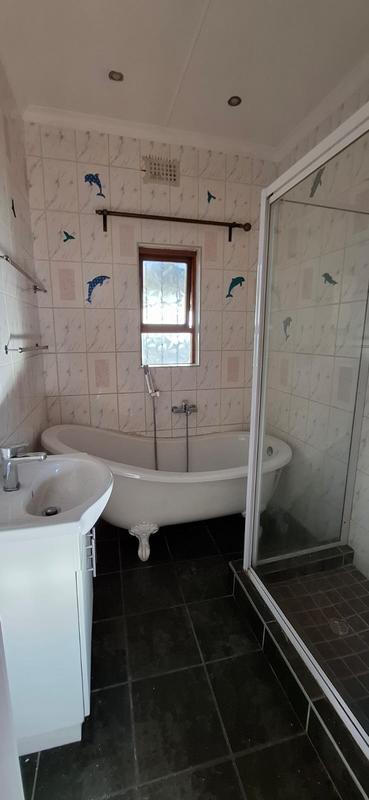 To Let 3 Bedroom Property for Rent in Goodwood Central Western Cape